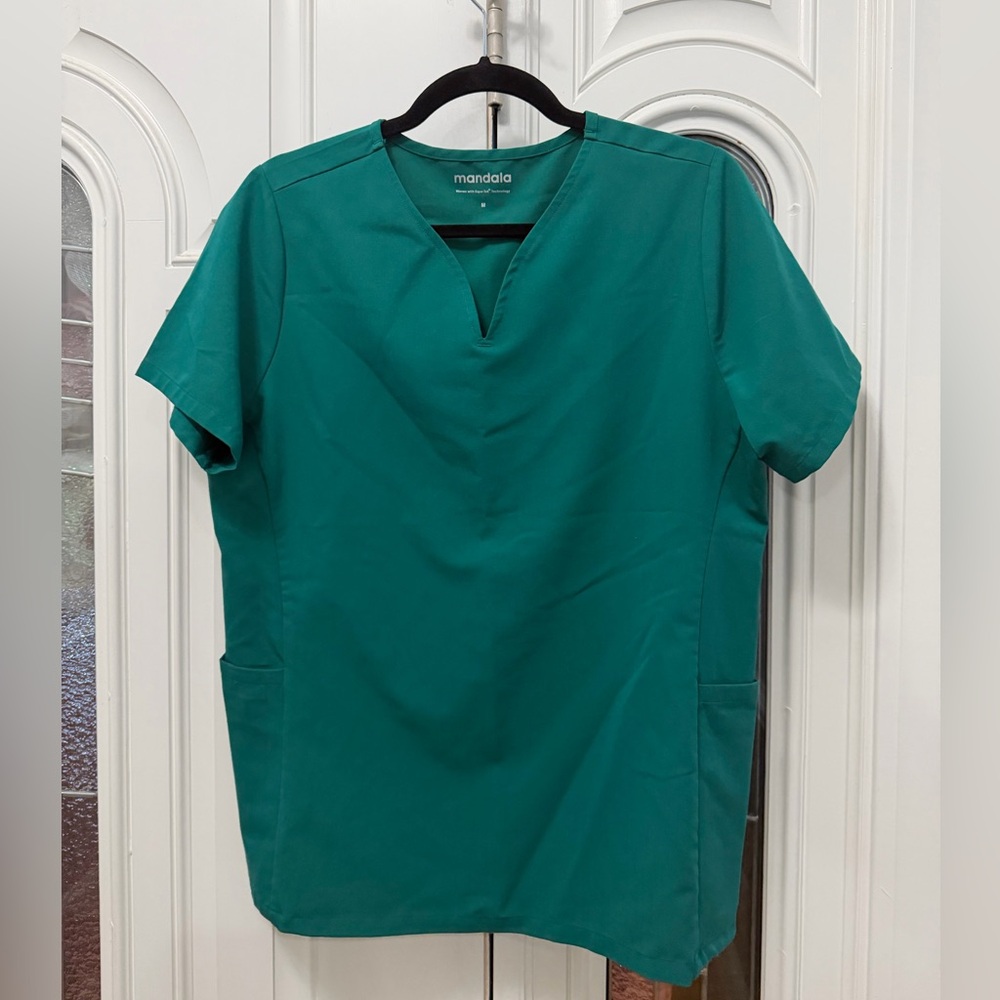 Mandala Women's Hunter Green Curved V-Neck Scrub Top
